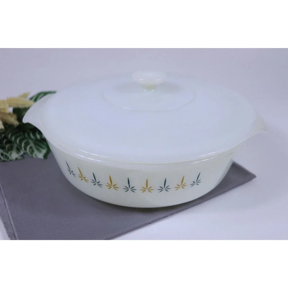 Anchor Hocking Fire King Candle Glow Casserole Dish 1.5 Qt Round MCM Vintage EUC